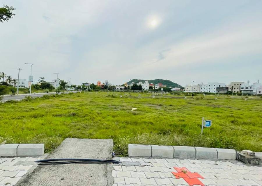 gated community plots for sale in perungalathur